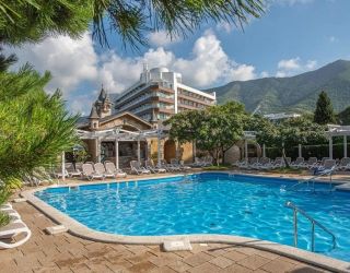 Отель "Alean Family Biarritz" / "Алеан Фэмили Биарриц"