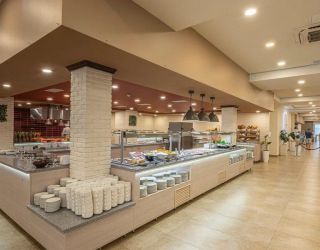 Отель "Alean Family Biarritz" / "Алеан Фэмили Биарриц"