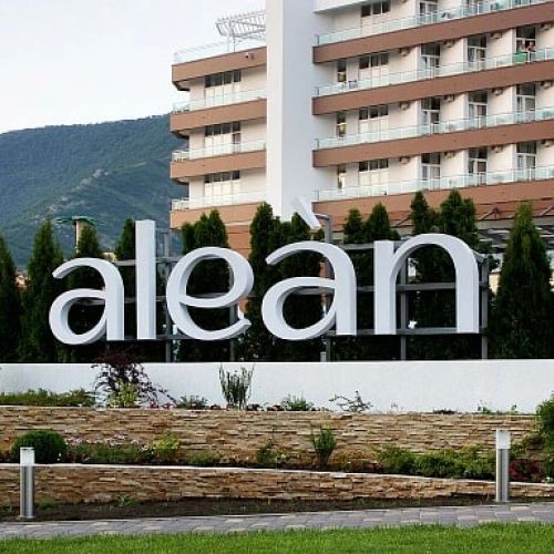 Отель "Alean Family Biarritz" / "Алеан Фэмили Биарриц"