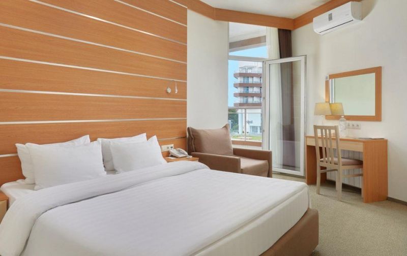 Отель "Alean Family Biarritz" / "Алеан Фэмили Биарриц"