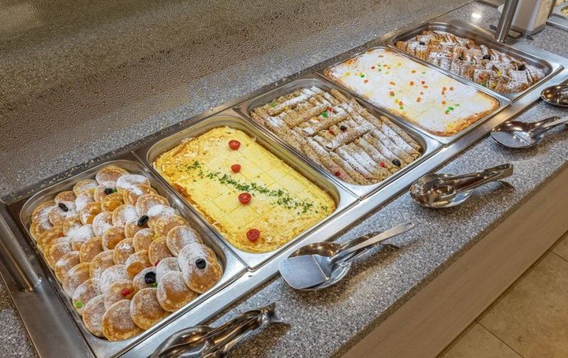 Отель "Alean Family Biarritz" / "Алеан Фэмили Биарриц"