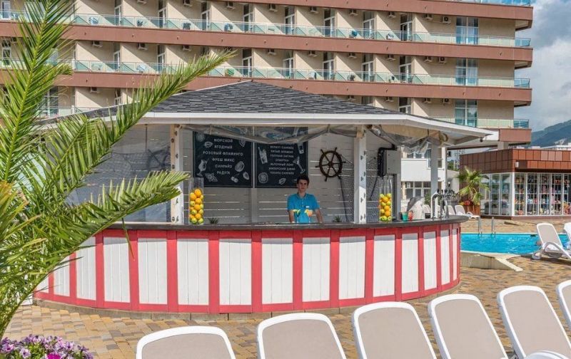 Отель "Alean Family Biarritz" / "Алеан Фэмили Биарриц"